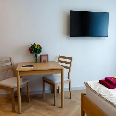 Em-klimatyzacja&parking Apartman *