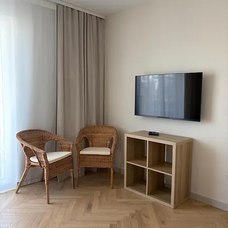 Em-klimatyzacja&parking Apartman *